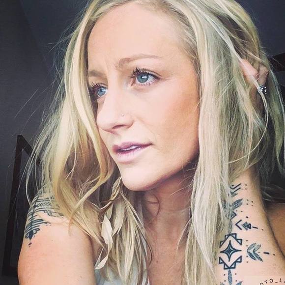 Meet your Posher, Julia - Picture 1 of 1